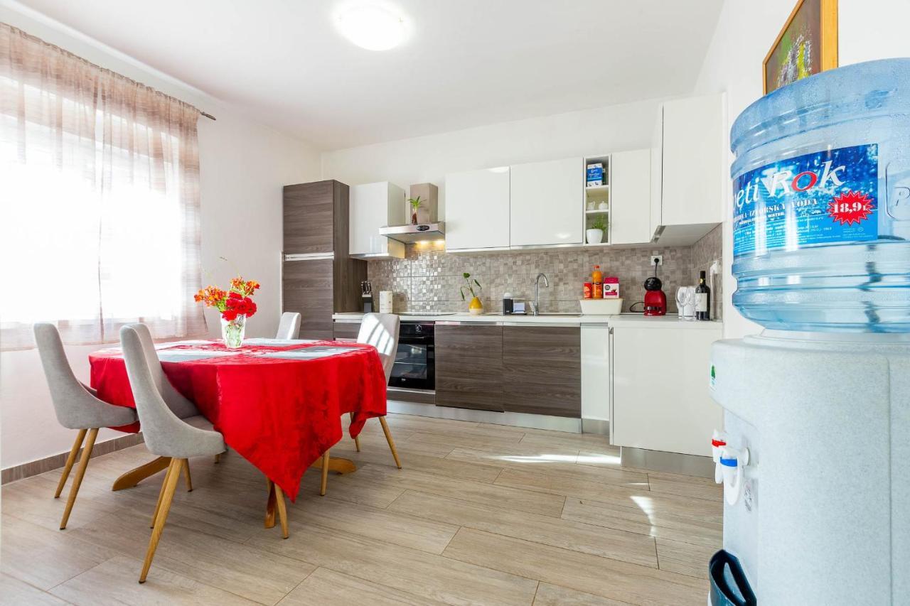 Chubi 2br Parking Terrace Bbq Vegetable Garden Zadar