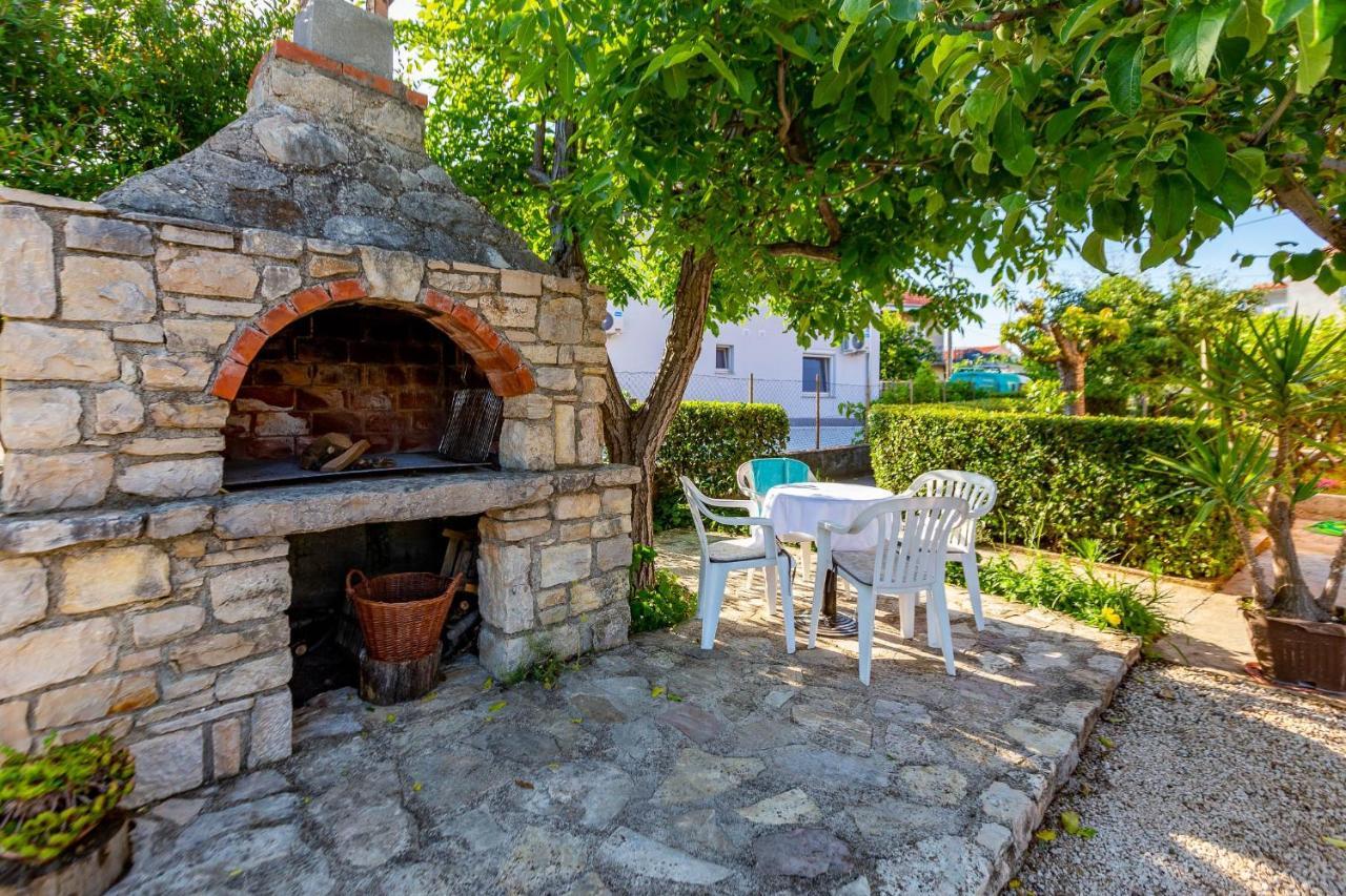 Chubi 2br Parking Terrace Bbq Vegetable Garden