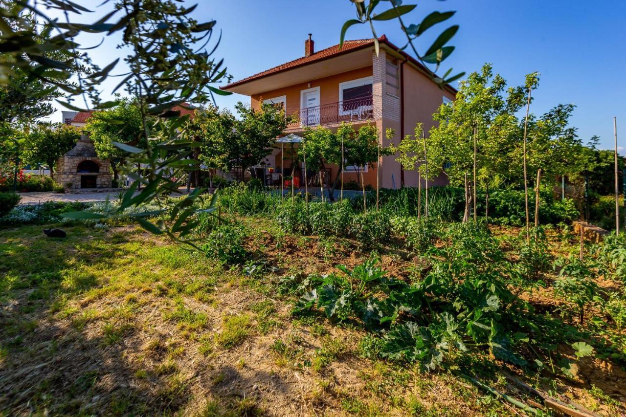 Apartment Chubi 2br Parking Terrace Bbq Vegetable Garden